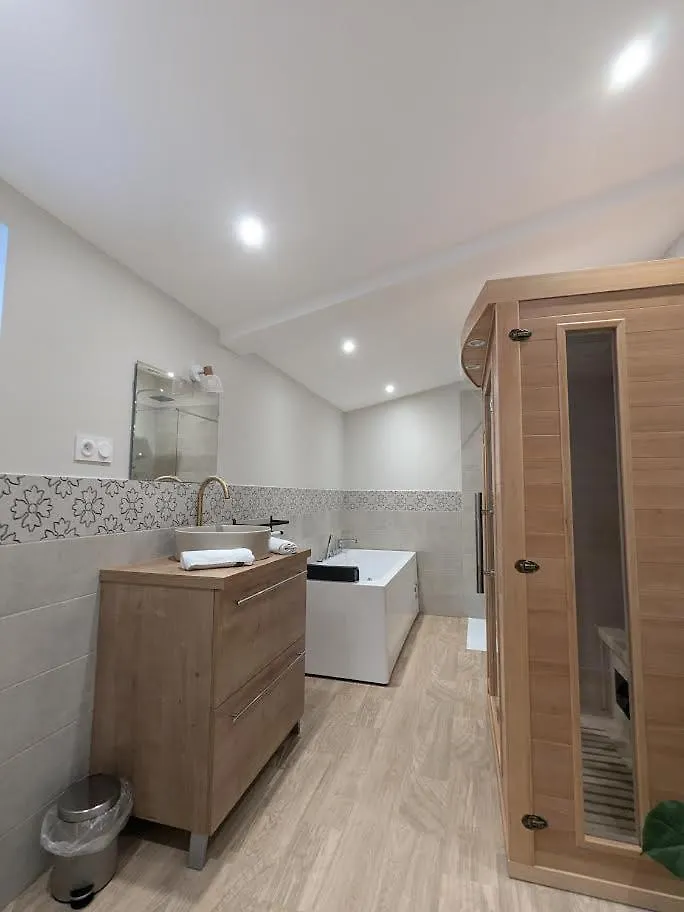 Apartment Le Boheme, Sauna & Spa Riorges